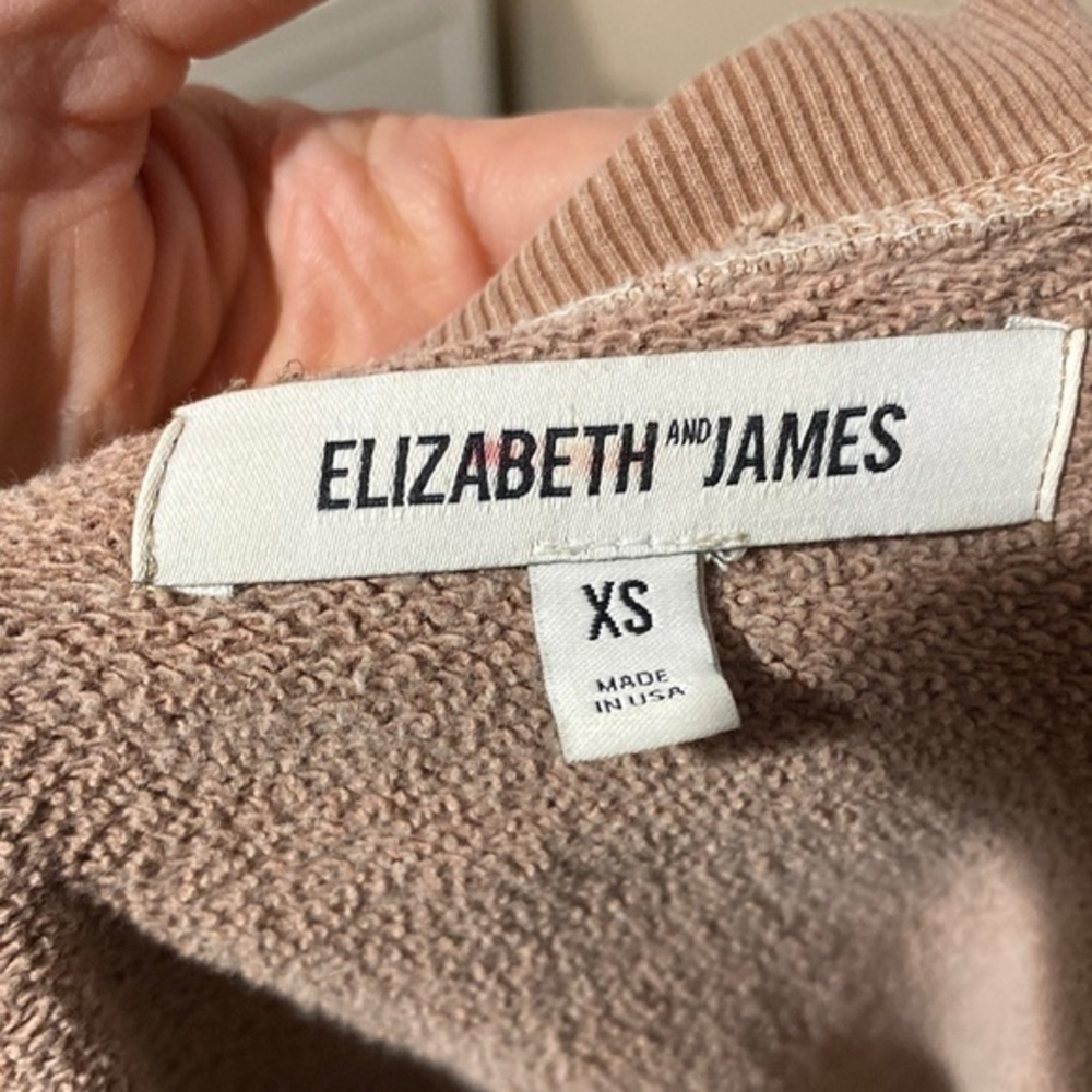 Elizabeth and James XS Love Wins crewneck VGUC - Picture 4 of 7
